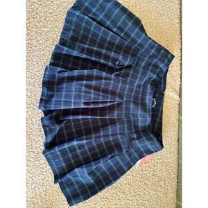 New arula by altered state Agnes plaid navy skort skirt shorts